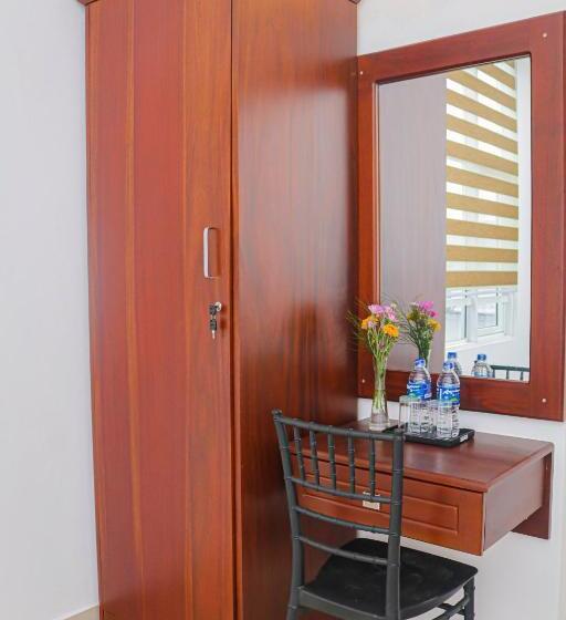 标准间带阳台, The Den 23