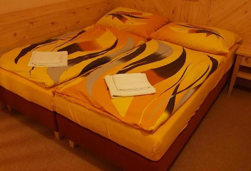 اتاق استاندارد چهار تخته, Obří Sud Javorník