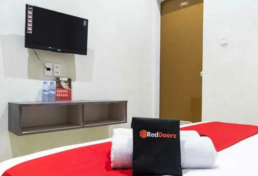 スタンダードルーム, Reddoorz Near Medan Amplas