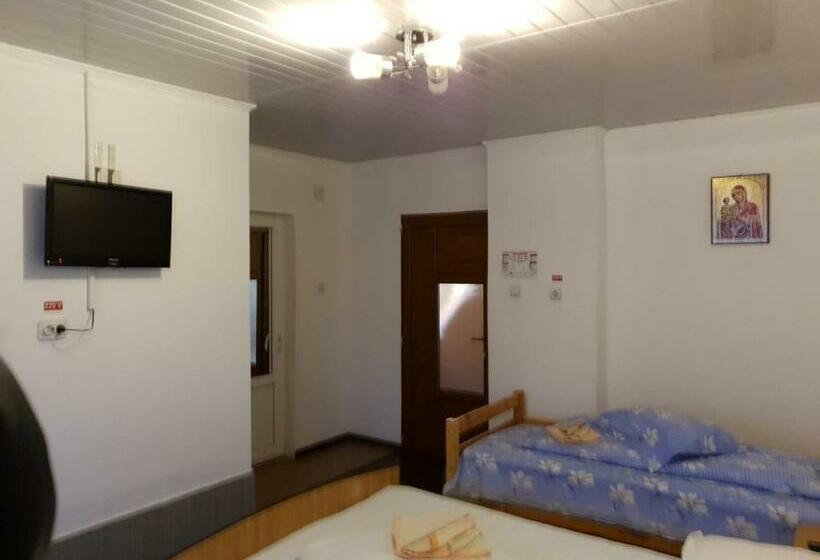 标准间, Pensiunea Lucica