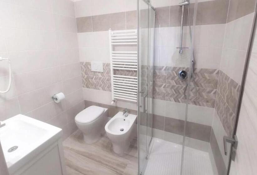 غرفة قياسية, B&b I Pini