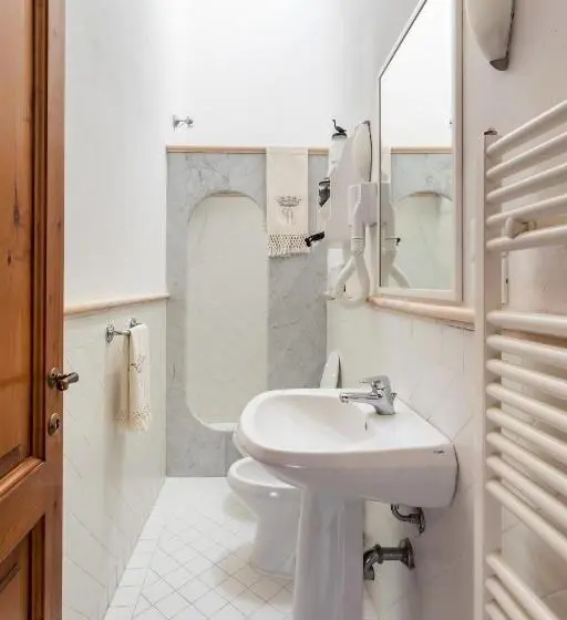 庭の見える１ベッドルームアパートメント, Agriturismo La Papessa   Fattoria Montecchio