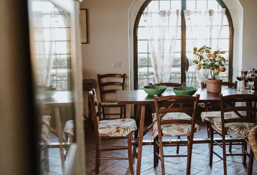 דירת שלושה חדרים, Agriturismo La Papessa   Fattoria Montecchio