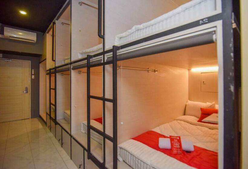 Кровать в Общей Комнате, Reddoorz Hostel Syariah @ Peunayong Banda Aceh