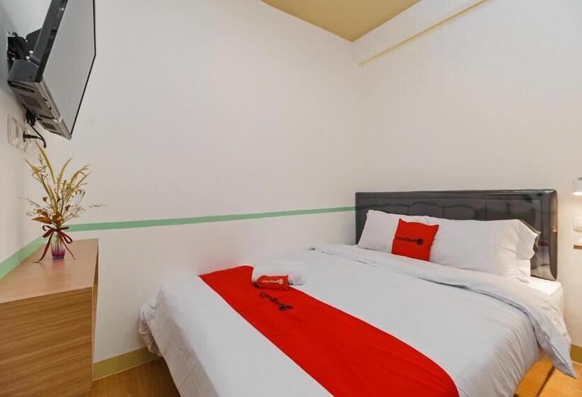 Номер Стандарт, Reddoorz @ Taman Royal Tangerang