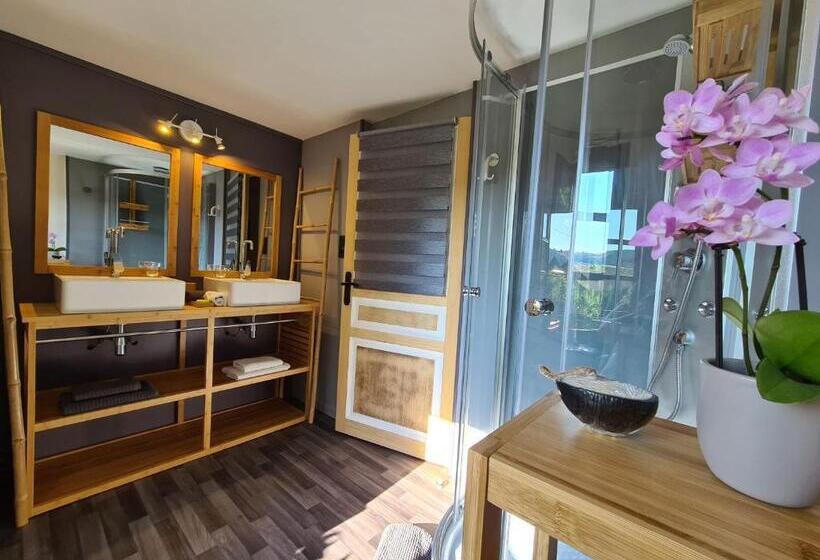 豪华房间, Shanti Nilayam