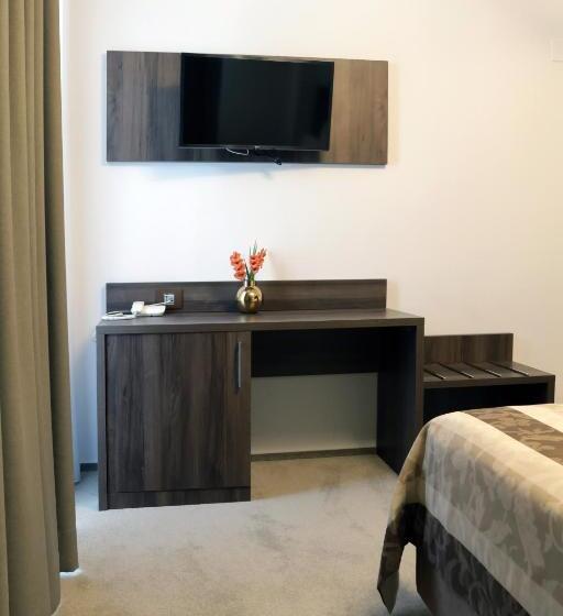 شقة غرفة واحدة ذات إطلالة, Mcpietroasa