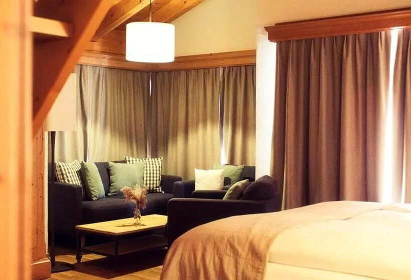 Perhesviitti, Boutique Hotel La Cabane
