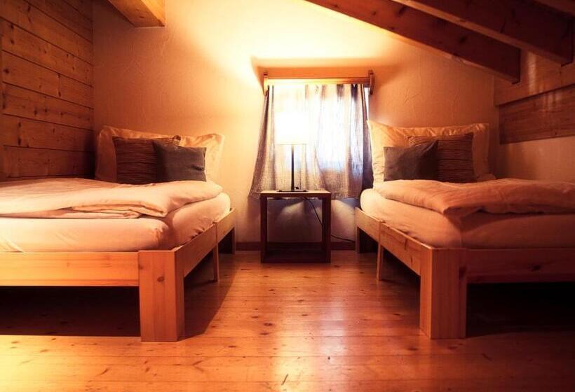 جناح عائلي, Boutique Hotel La Cabane