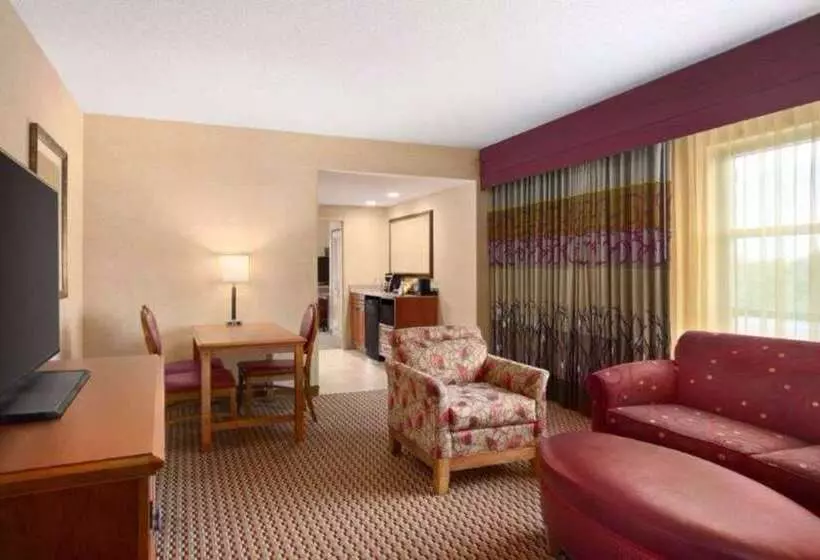 سوییت, Embassy Suites Northwest Arkansas   Hotel, Spa & Convention
