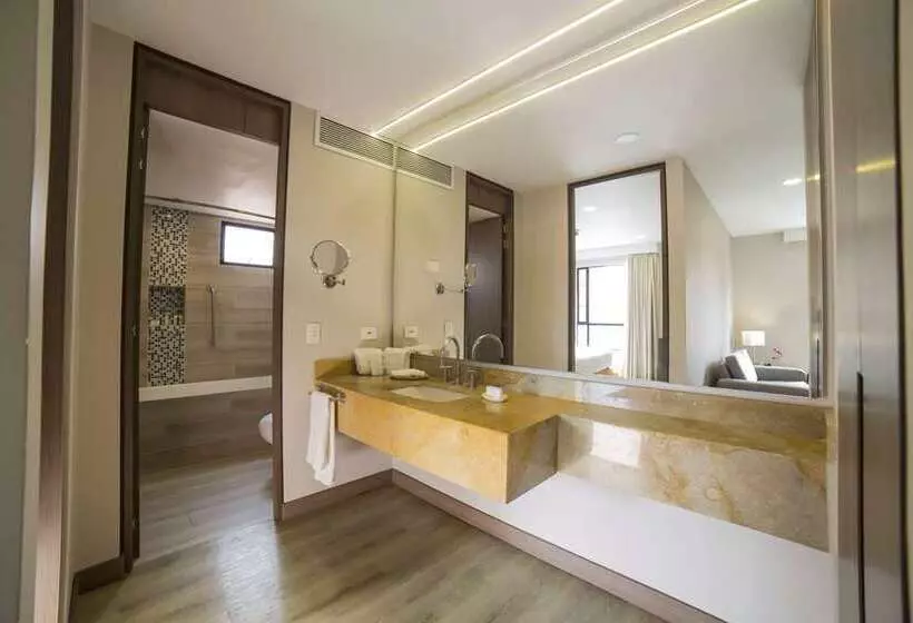 اتاق استاندارد با 2 تخت دوبل, Embassy Suites Northwest Arkansas   Hotel, Spa & Convention