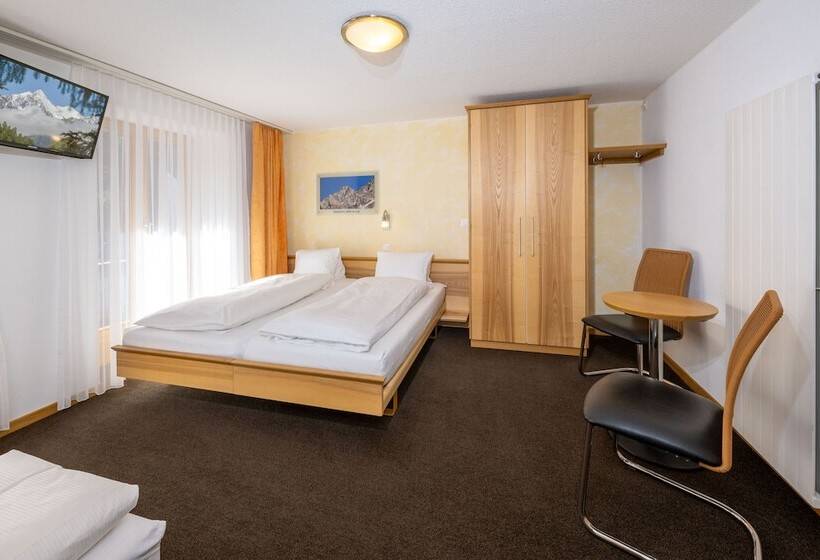 Comfort 3 Pers. Værelse, Aktiv Hotel & Spa Hannigalp