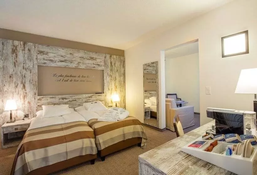 デラックストリプルルーム, Boutique Hotel Art De Vivre & Spa