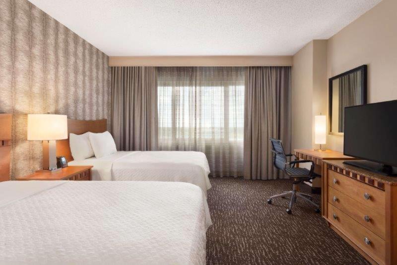 Люкс, Embassy Suites Northwest Arkansas   Hotel, Spa & Convention