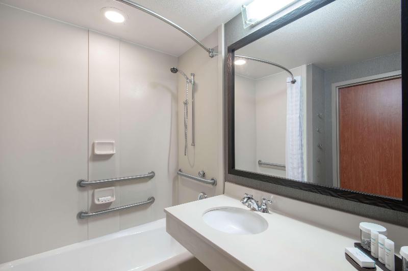 جناح, Embassy Suites Northwest Arkansas   Hotel, Spa & Convention