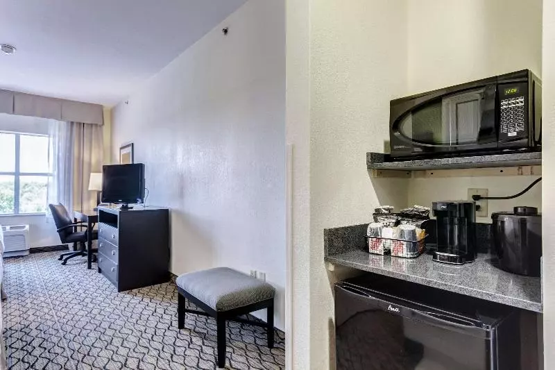 Standard-invahuone, Embassy Suites Northwest Arkansas Hotel, Spa & Convention