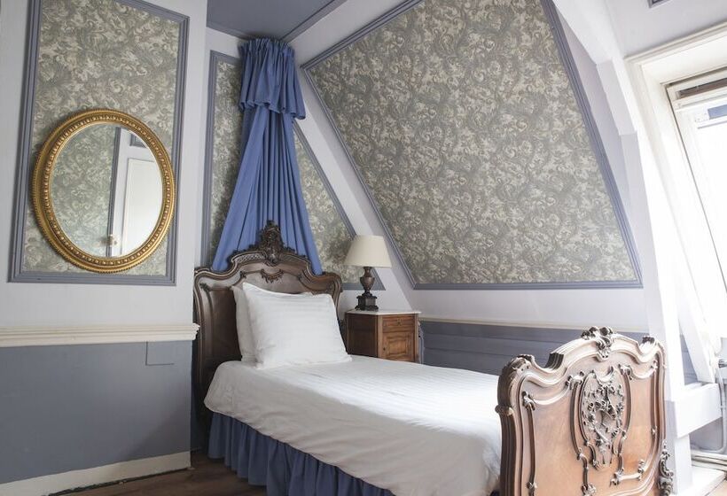 اتاق استاندارد یک نفره, Fidder Patrick S Whisky Bar