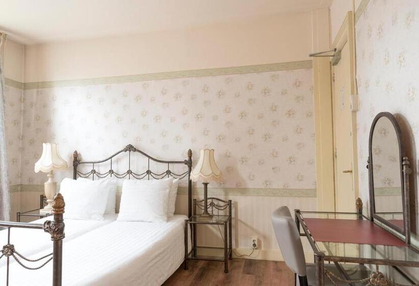 اتاق راحتی, Fidder Patrick S Whisky Bar