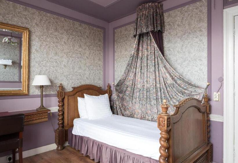 اتاق استاندارد یک نفره, Fidder Patrick S Whisky Bar