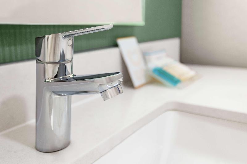 חדר סטנדרט עם מיטת קינג, Hilton Garden Inn Allentown Bethlehem Airport