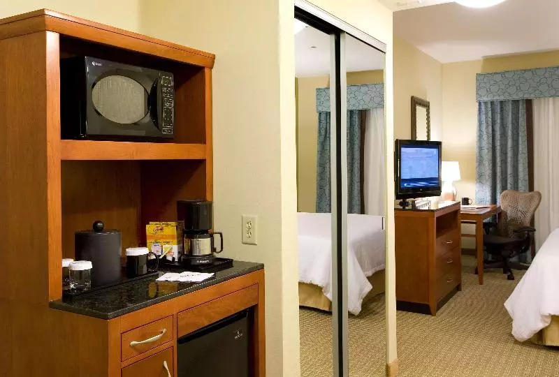 キングサイズベッドのスタンダードルーム, Hilton Garden Inn Dallas Richardson