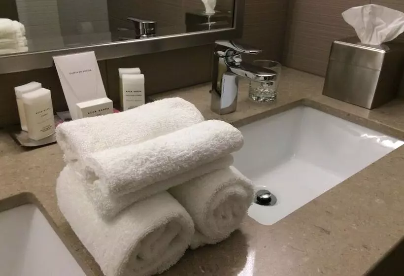 سوییت, Les Suites Victoria, Ascend Hotel Collection