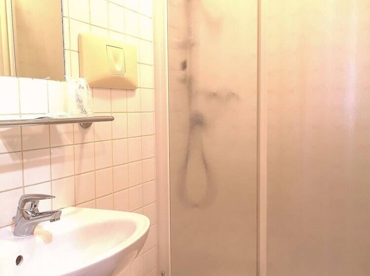 اتاق استاندارد, Rossi