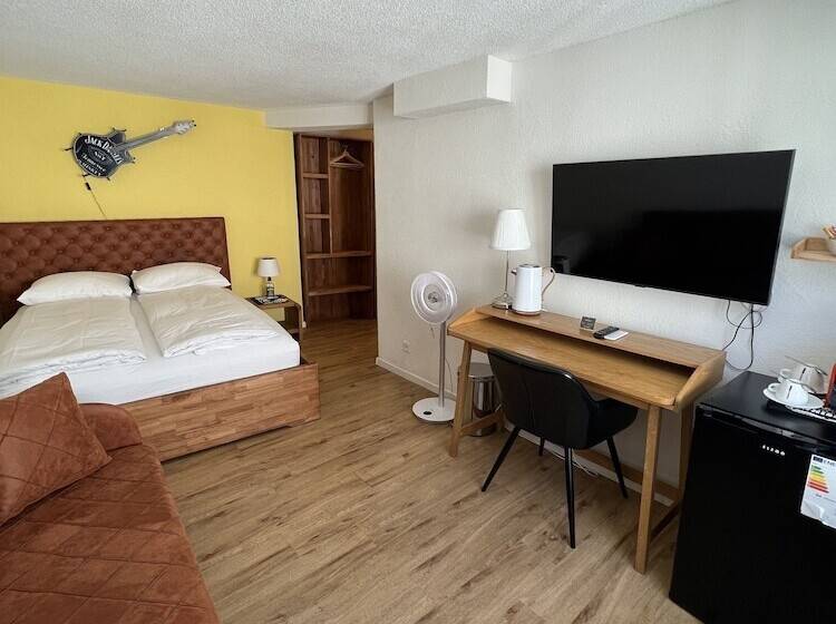 اتاق استاندارد, Statt