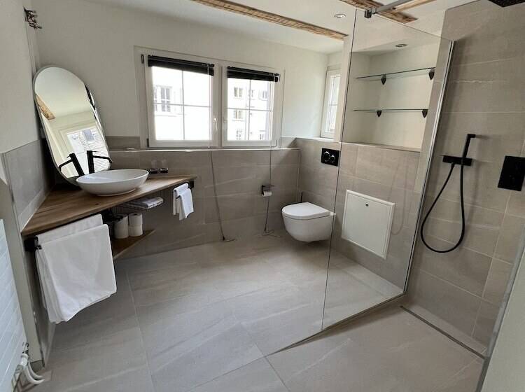 آپارتمان 1 خوابه, Statt