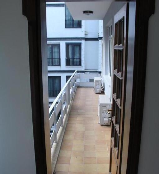 Апартаменты Deluxe 1 Спальня, Abbasi Apart