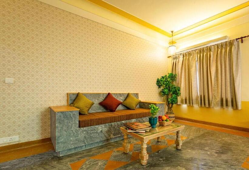 Habitació Estàndard Llit King, Anand Bagh Resort & Spa By Ananta