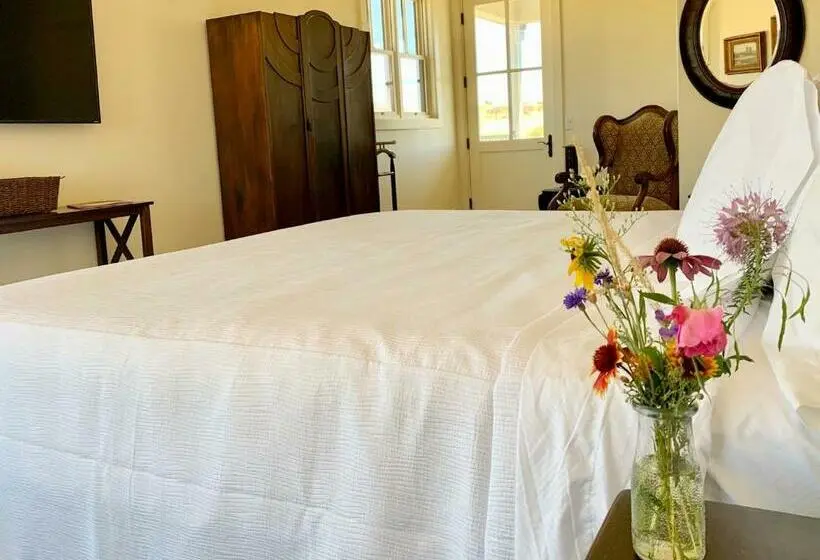 キングサイズベッドのスタンダードルーム, Annie S Place Bed & Breakfast