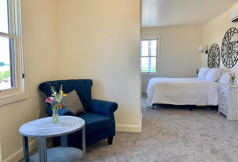 חדר דחוקס עם מיטת קינג, Annie S Place Bed & Breakfast