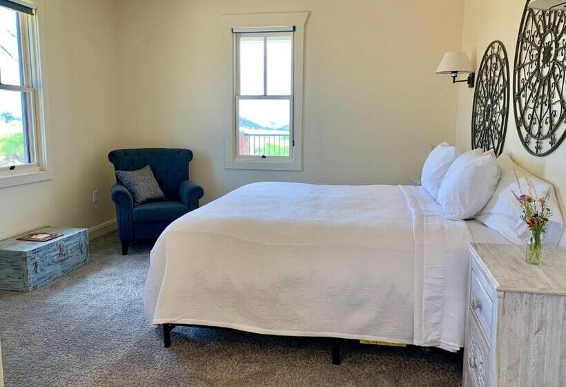 חדר דחוקס עם מיטת קינג, Annie S Place Bed & Breakfast