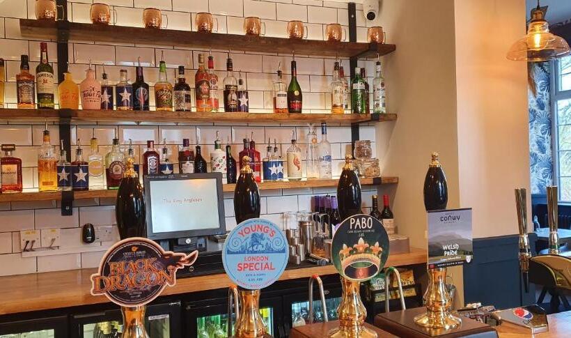 Семейный Номер Deluxe, Ensuite Bed And Breakfast Rooms At The Ring Pub