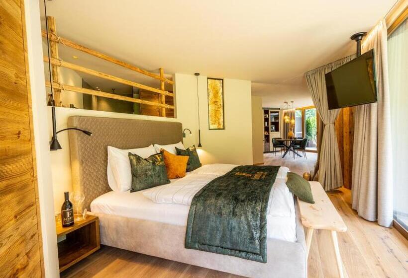 جناح مزود بتراس, Fontis Luxury Spa Lodge