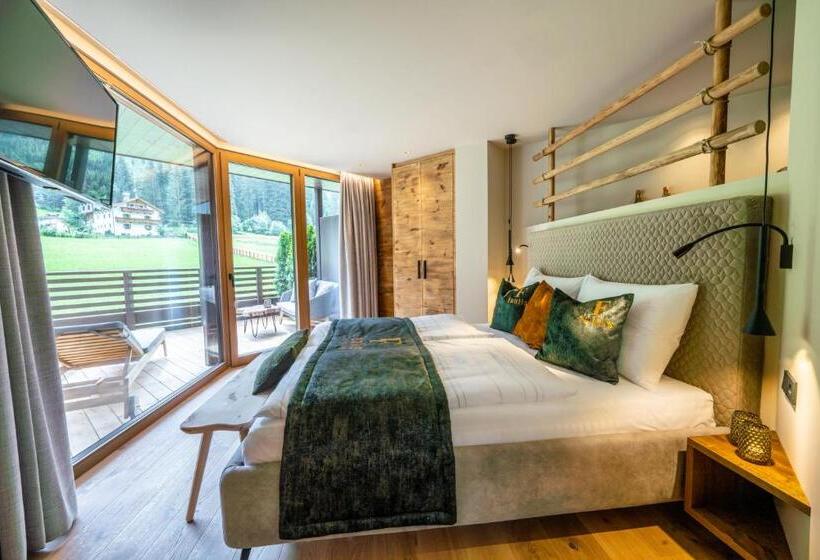 جناح مطلّ علي الجبل, Fontis Luxury Spa Lodge