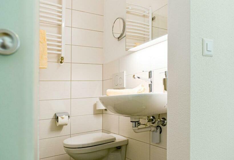 חדר אקונומי, Baders Krone