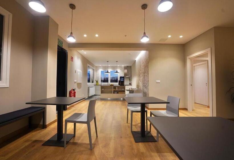 Номер Стандарт, Larrion Hostal Ostatua