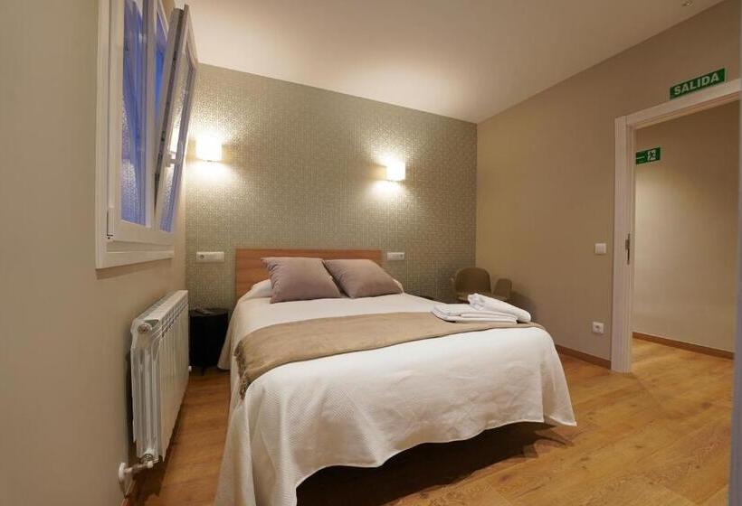 Номер Deluxe с Балконом, Larrion Hostal Ostatua