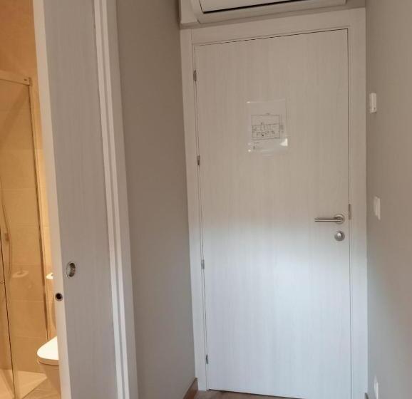 Номер Deluxe с Балконом, Larrion Hostal Ostatua