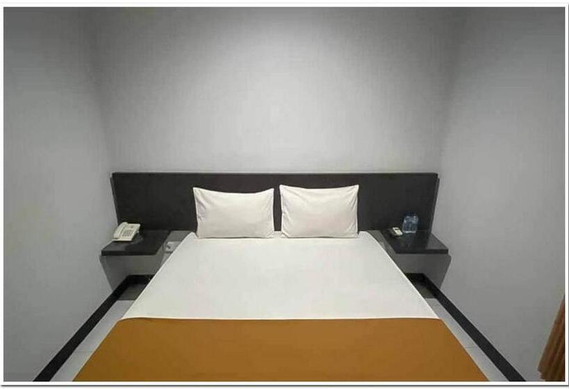 חדר אקונומי, Losmen Family Syariah Bypass Juanda Mitra Reddoorz