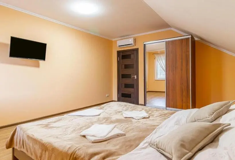 Casa 1 Dormitori, Nikol