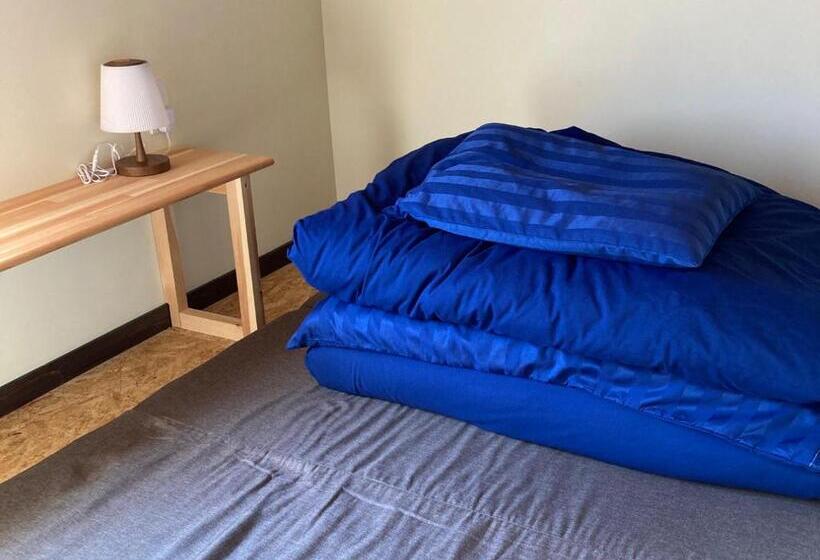Bed in een Gedeelde Kamer, 九右衛門ゲストハウス