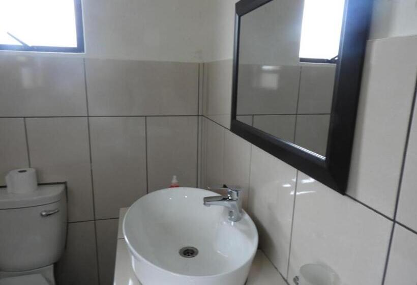 Номер Deluxe, Bongan Safari Lodge