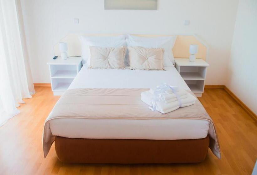 جناح عائلي, Pedrogao Guesthouse