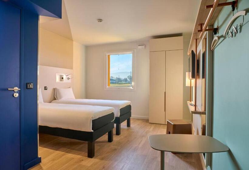 חדר סטנדרט לשלושה, Ibis Budget Nangy Annemasse