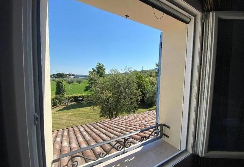コンフォートトリプルルーム, Locanda Larotonda