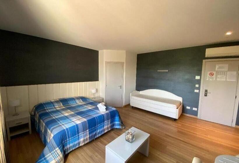 Номер Стандарт с Террасой, Locanda Larotonda