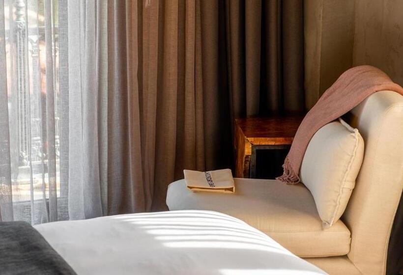 غرفة سوبيريور, Nadas Kazdağları